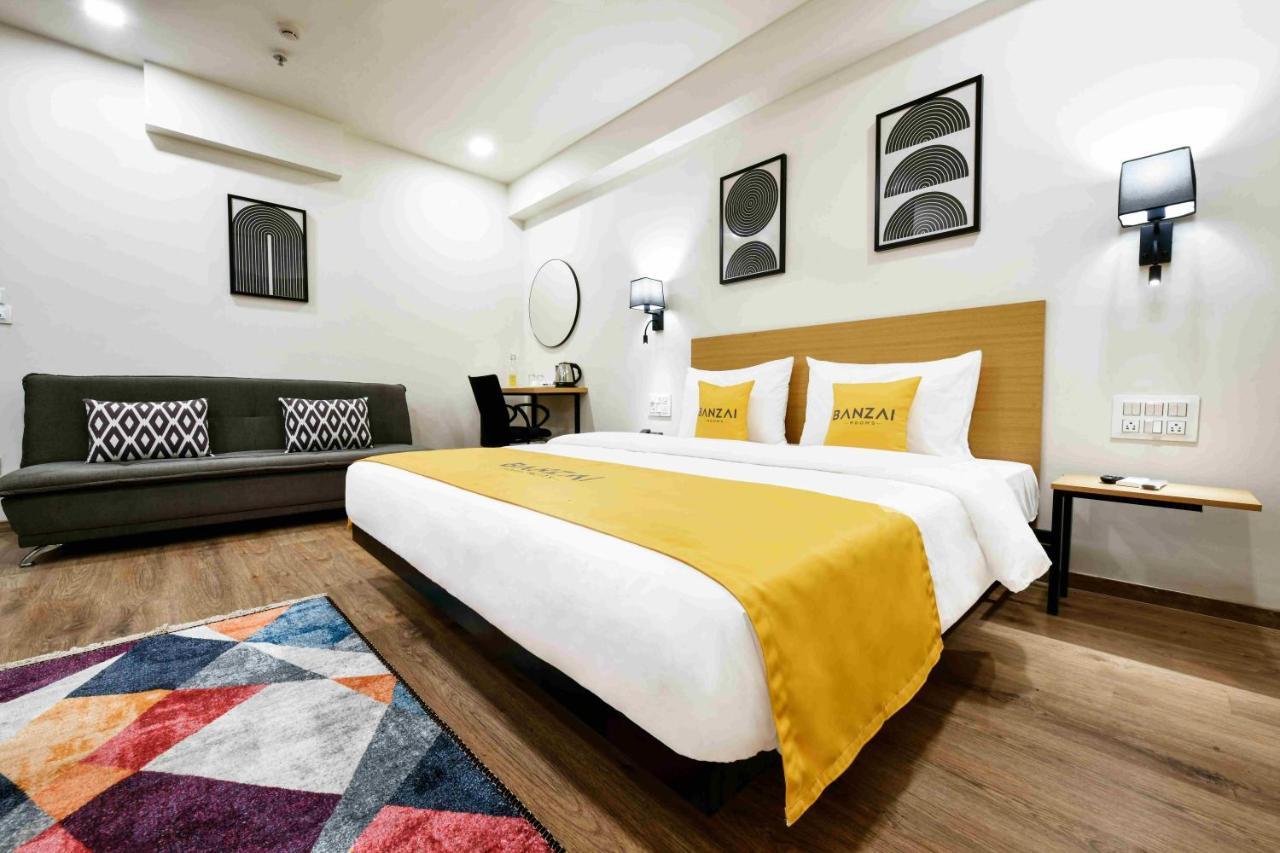 Banzai Rooms Насик Экстерьер фото