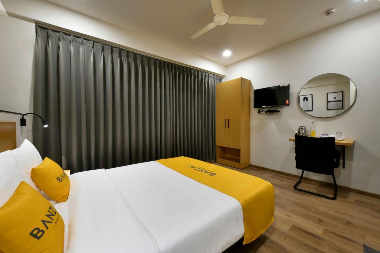 Banzai Rooms Насик Экстерьер фото