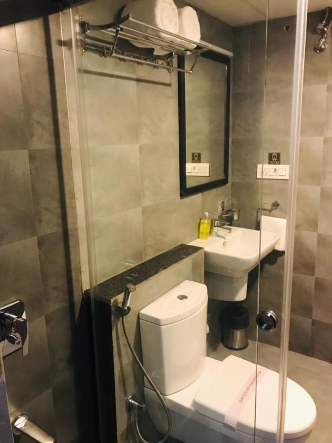 Banzai Rooms Насик Экстерьер фото