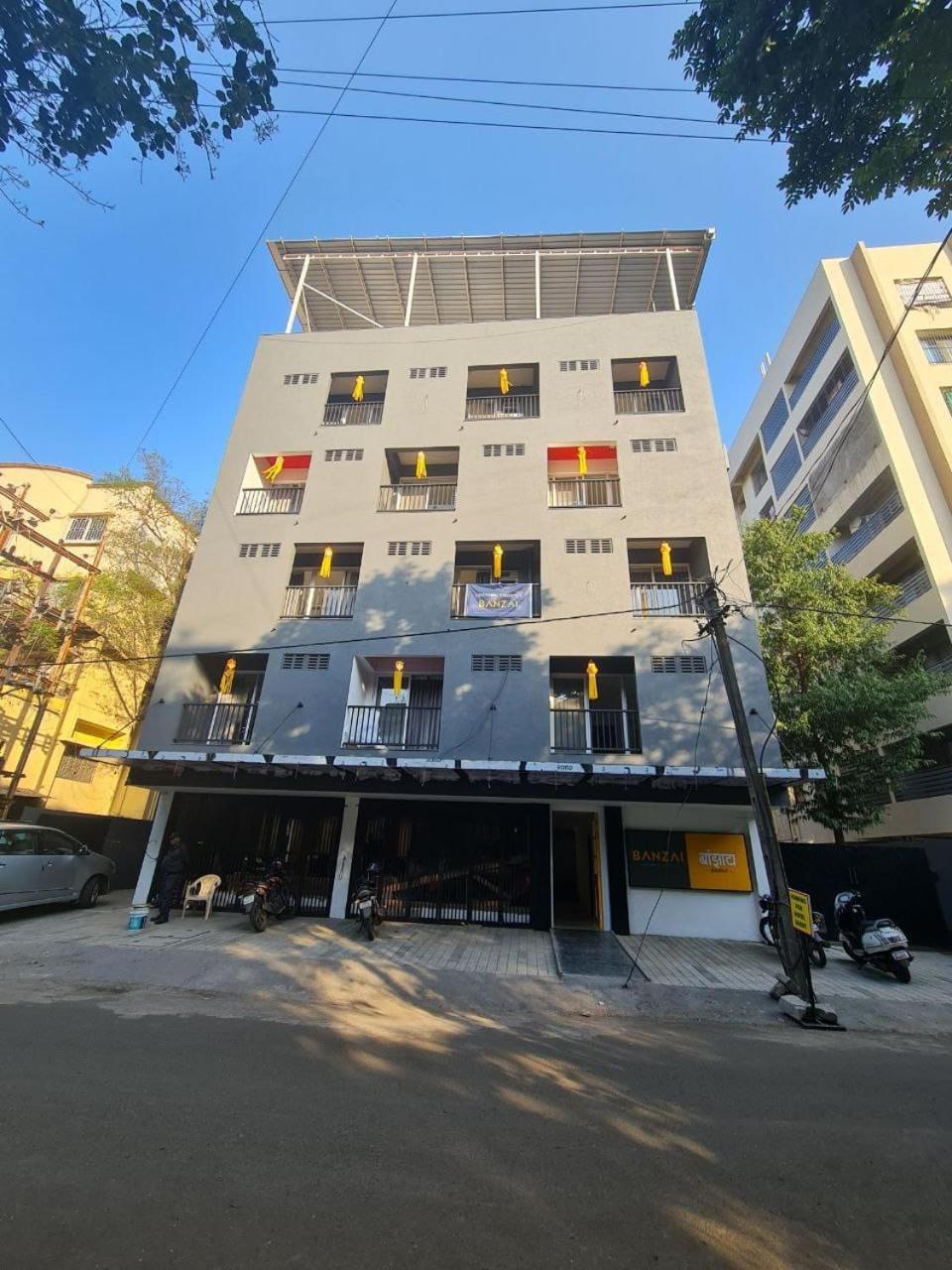 Banzai Rooms Насик Экстерьер фото