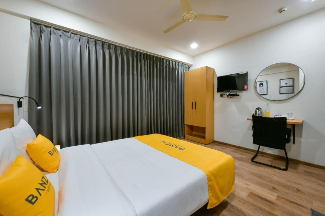 Banzai Rooms Насик Экстерьер фото