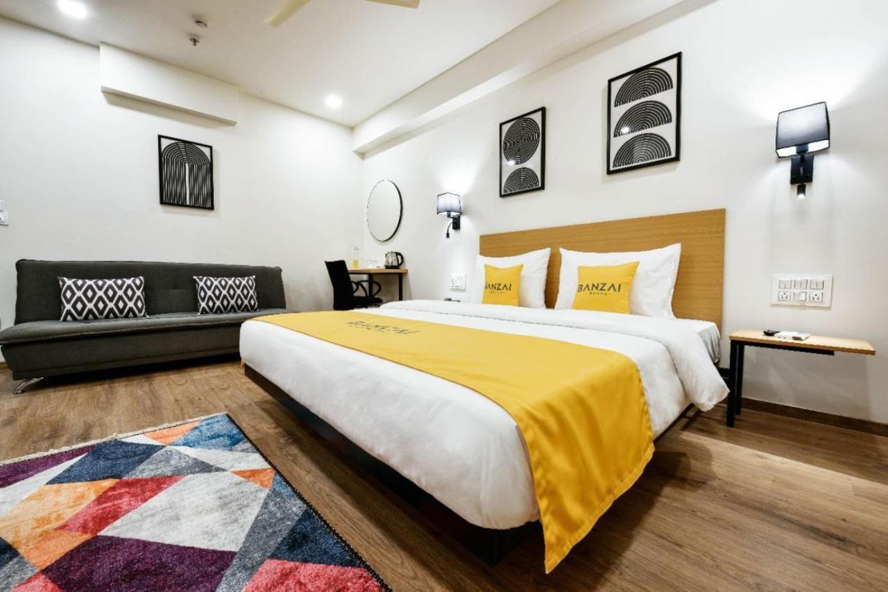 Banzai Rooms Насик Экстерьер фото