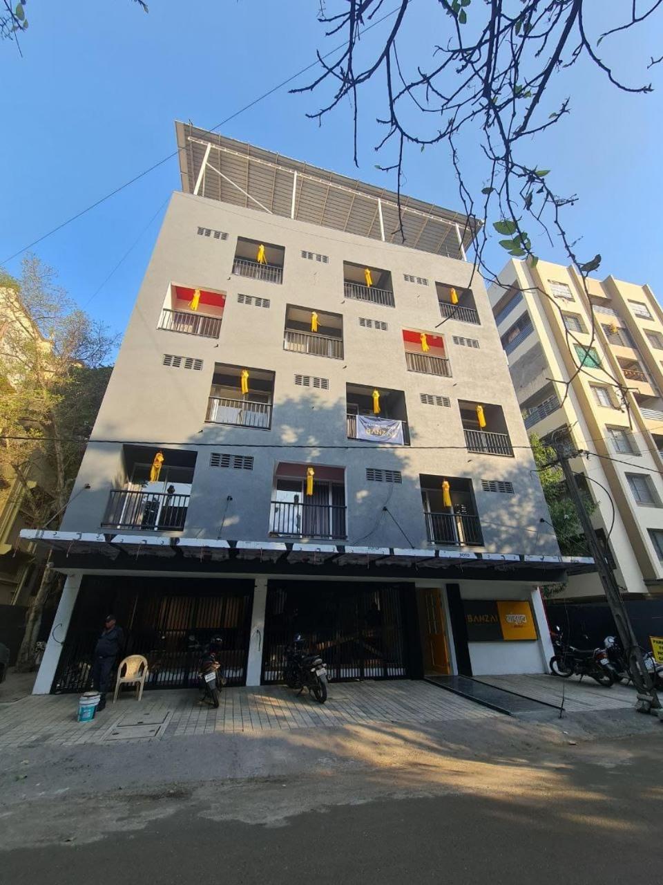 Banzai Rooms Насик Экстерьер фото